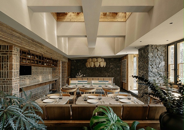 艺加设计-酒店设计-Cloudhaus 酒店：融合在地文化与自然语境的酒店