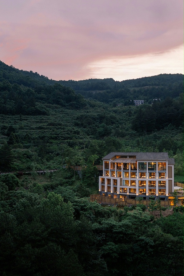 艺加设计-酒店设计-Cloudhaus 酒店：融合在地文化与自然语境的酒店