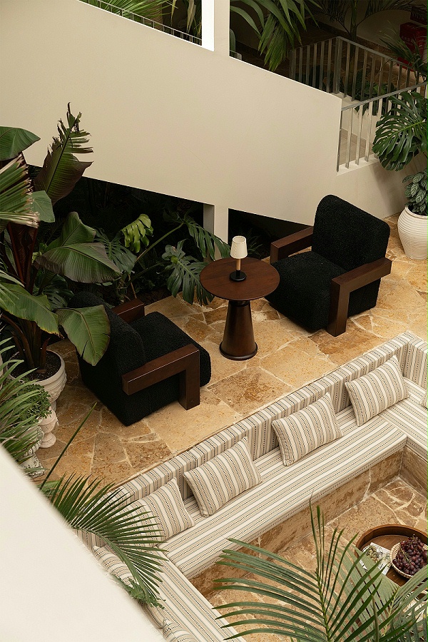 艺加设计-酒店设计-花房酒店：设计从建筑的内部思考