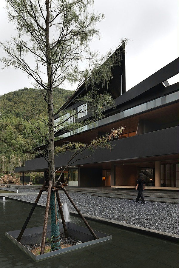 艺加设计-酒店设计-林中酒店：竹林里的黑房子