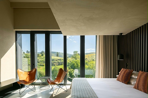 艺加设计-酒店设计-TerraSense山地隐逸酒店：嵌入山地景观的度假隐居